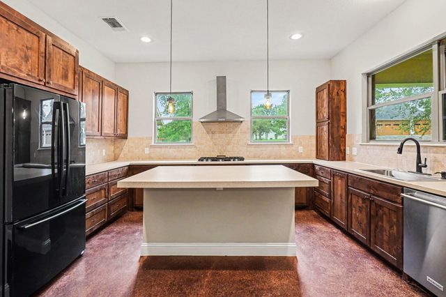 2190 County Road 2027, Glen Rose, TX 76043
