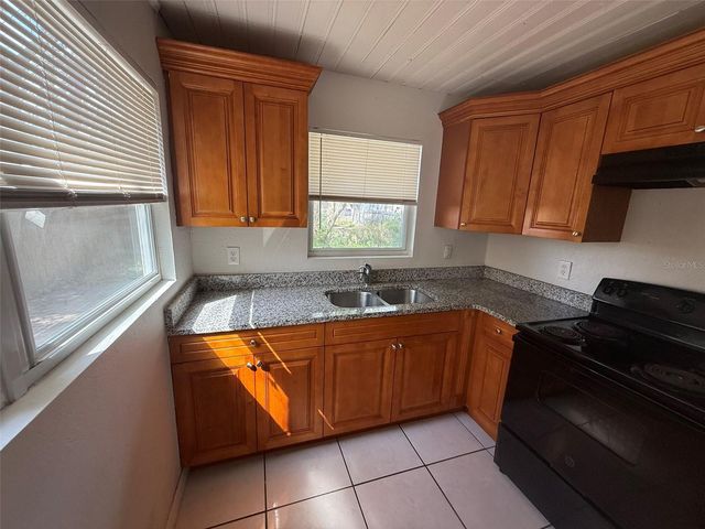 3612 N 52ND STREET, Tampa, FL 33619