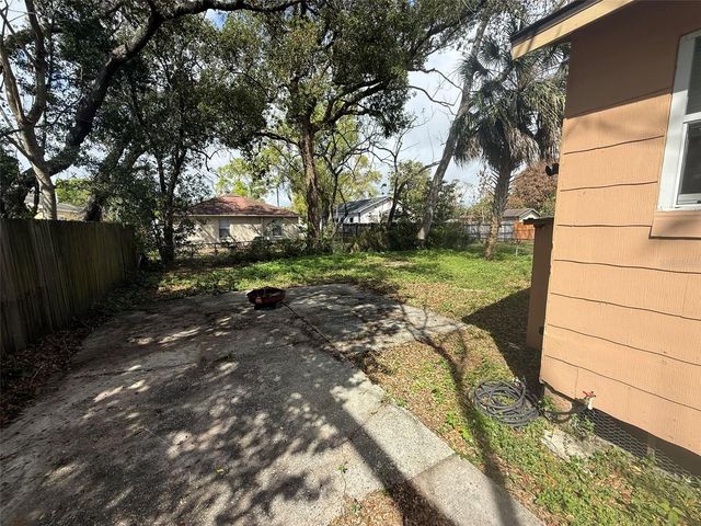 3612 N 52ND STREET, Tampa, FL 33619