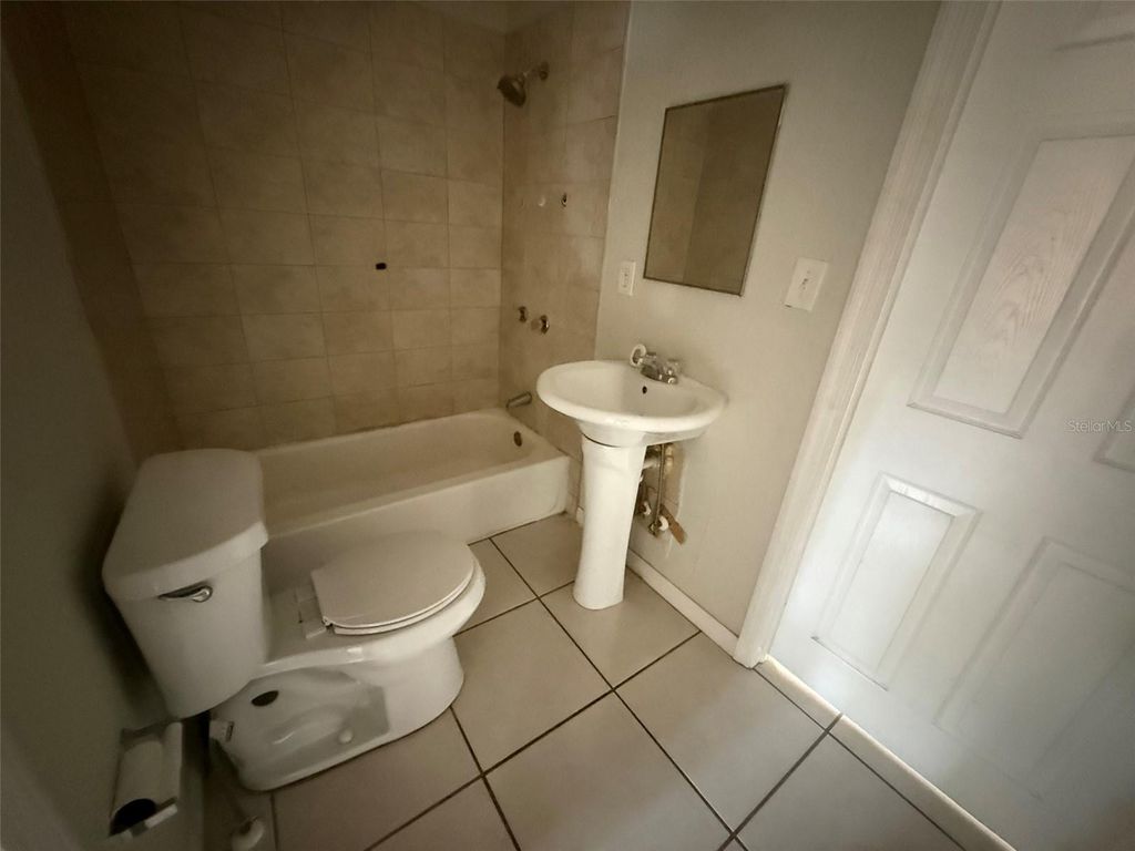 Image 10 of property listing at 3612 N 52ND STREET, Tampa, FL 33619