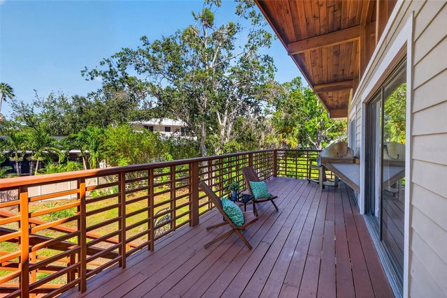 1300 PLEASANT WAY S, St Petersburg, FL 33705
