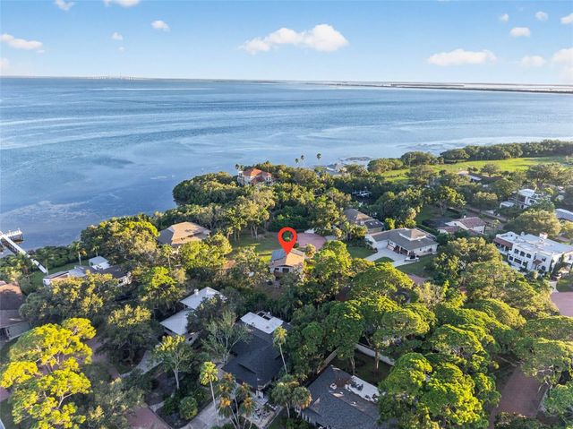1300 PLEASANT WAY S, St Petersburg, FL 33705