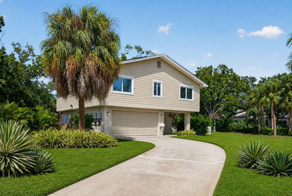 1300 PLEASANT WAY S, St Petersburg, FL 33705