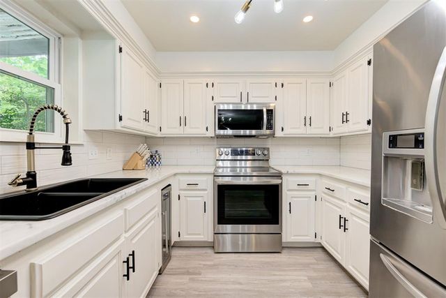 709 Timber Ridge Drive, Edmond, OK 73034