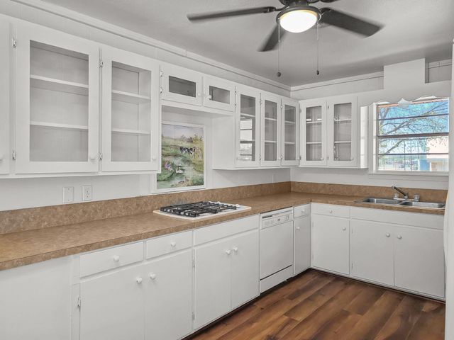 3103 Coggin Avenue, Brownwood, TX 76801