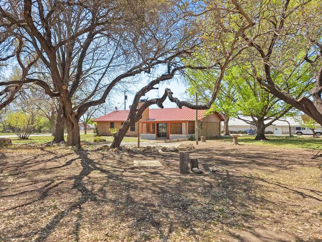 3103 Coggin Avenue, Brownwood, TX 76801