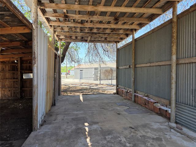 3103 Coggin Avenue, Brownwood, TX 76801