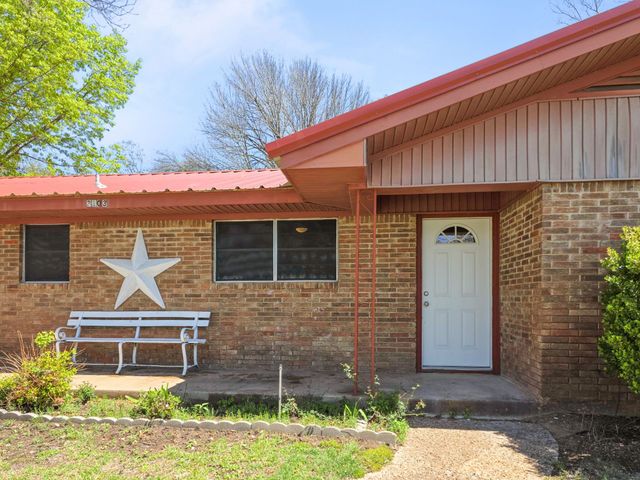 3103 Coggin Avenue, Brownwood, TX 76801