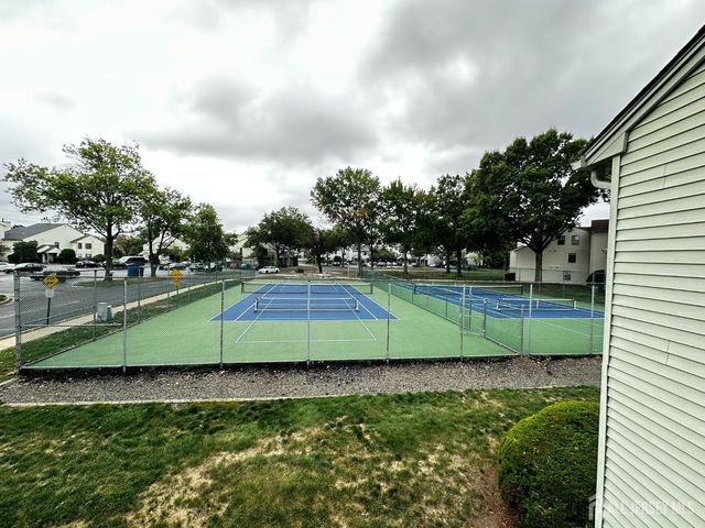 701 Woodbridge Commons Way, Iselin, NJ 08830