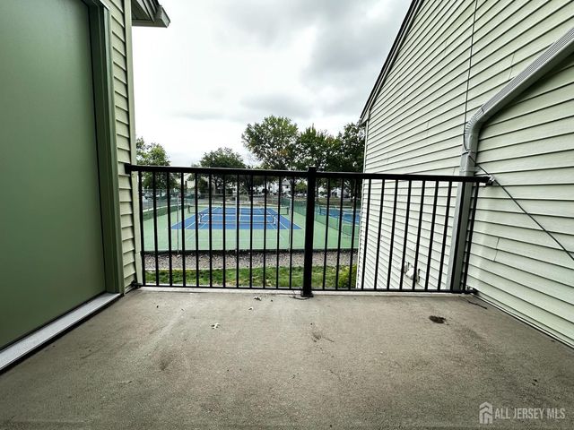 701 Woodbridge Commons Way, Iselin, NJ 08830