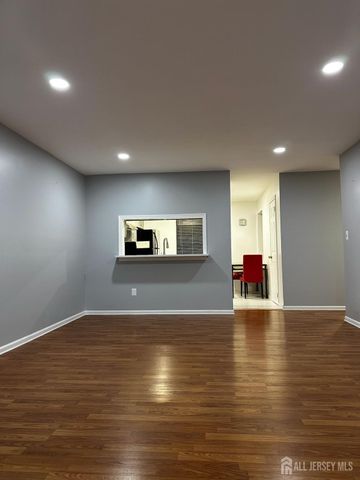 701 Woodbridge Commons Way, Iselin, NJ 08830
