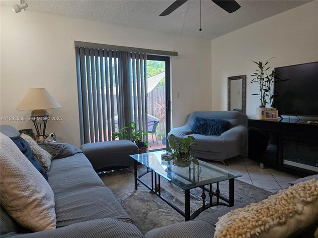 8000 SW 152nd Avenue 115, Miami, FL 33193