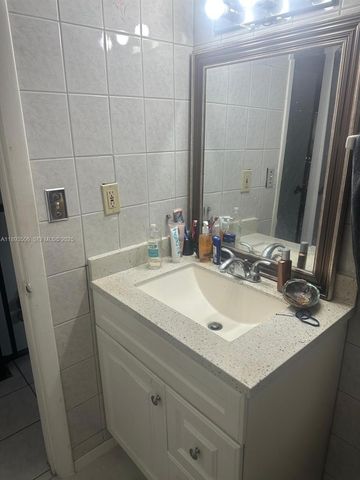 8000 SW 152nd Avenue 115, Miami, FL 33193