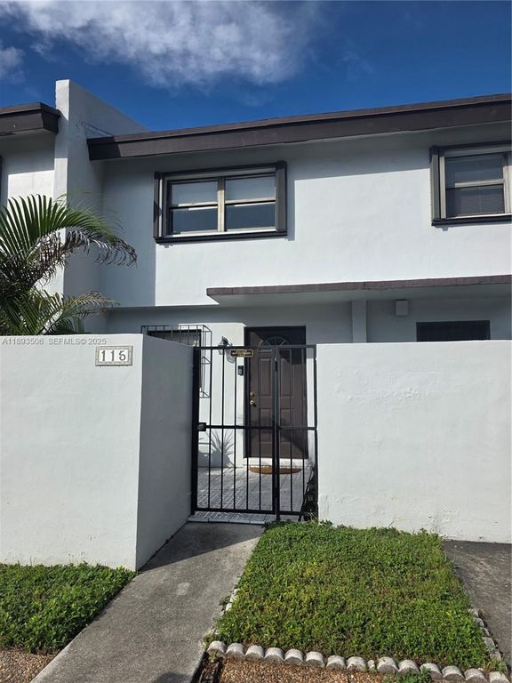 8000 SW 152nd Avenue 115, Miami, FL 33193