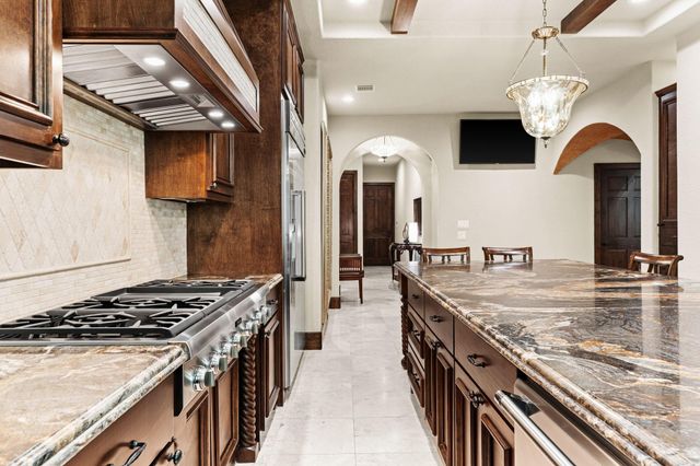 3751 Aberdeen Way, Houston, TX 77025