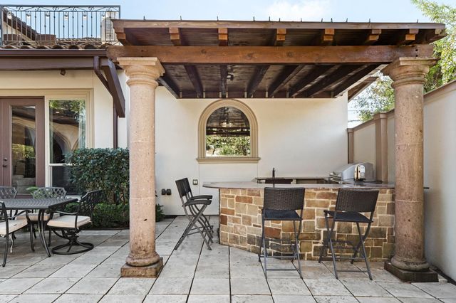 3751 Aberdeen Way, Houston, TX 77025