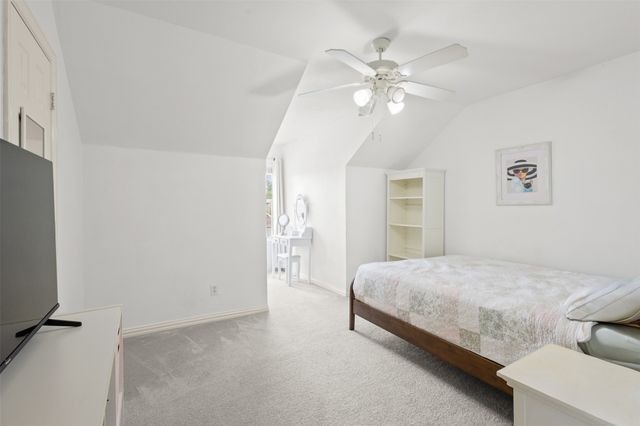 2307 Bear Run Road, Arlington, TX 76001