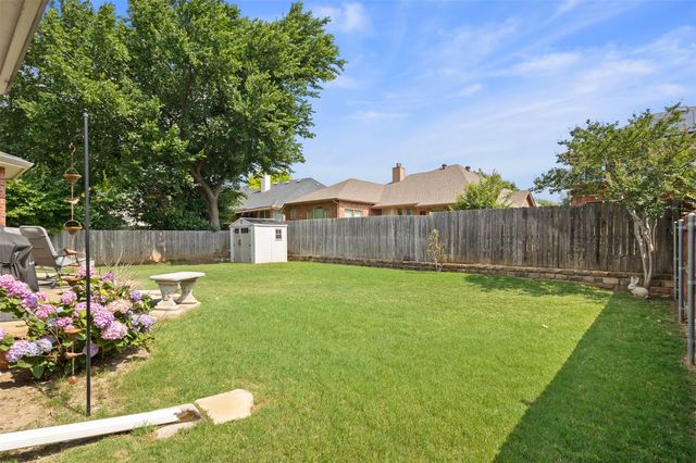 2307 Bear Run Road, Arlington, TX 76001