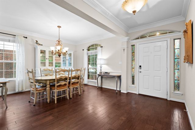 2307 Bear Run Road, Arlington, TX 76001