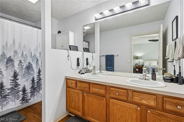 14824 Thornton Drive, North Royalton, OH 44133
