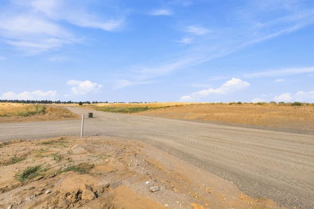North Lot 1 000 S S DOVER Rd, Medical Lake, WA 99022