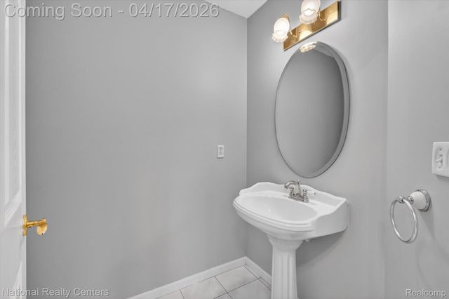 22270 Boulder Drive, Farmington Hills, MI 48335