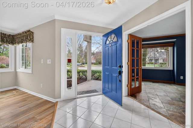 22270 Boulder Drive, Farmington Hills, MI 48335