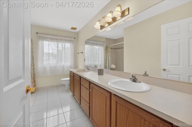 22270 Boulder Drive, Farmington Hills, MI 48335