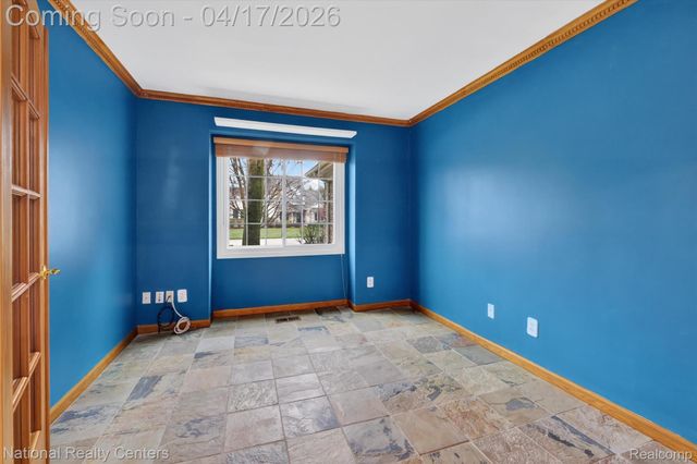 22270 Boulder Drive, Farmington Hills, MI 48335