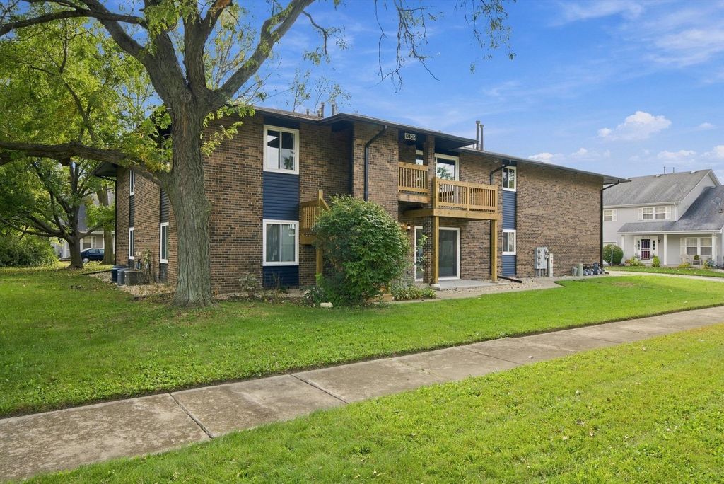 19405 Oakwood Avenue C, Country Club Hills, IL 60478 — exterior