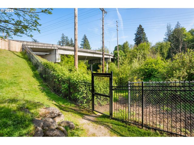 4540 Sw 11TH St, Gresham, OR 97080