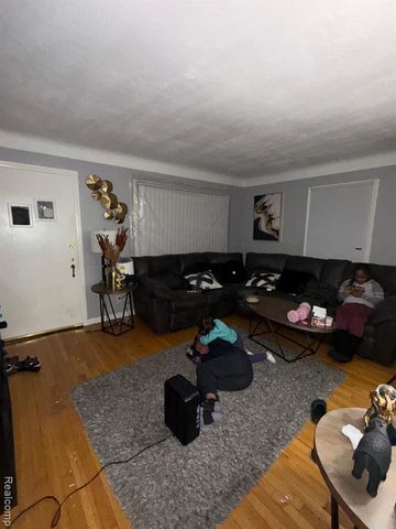 19464 Trinity Street, Detroit, MI 48219