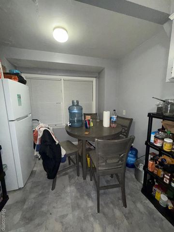 19464 Trinity Street, Detroit, MI 48219