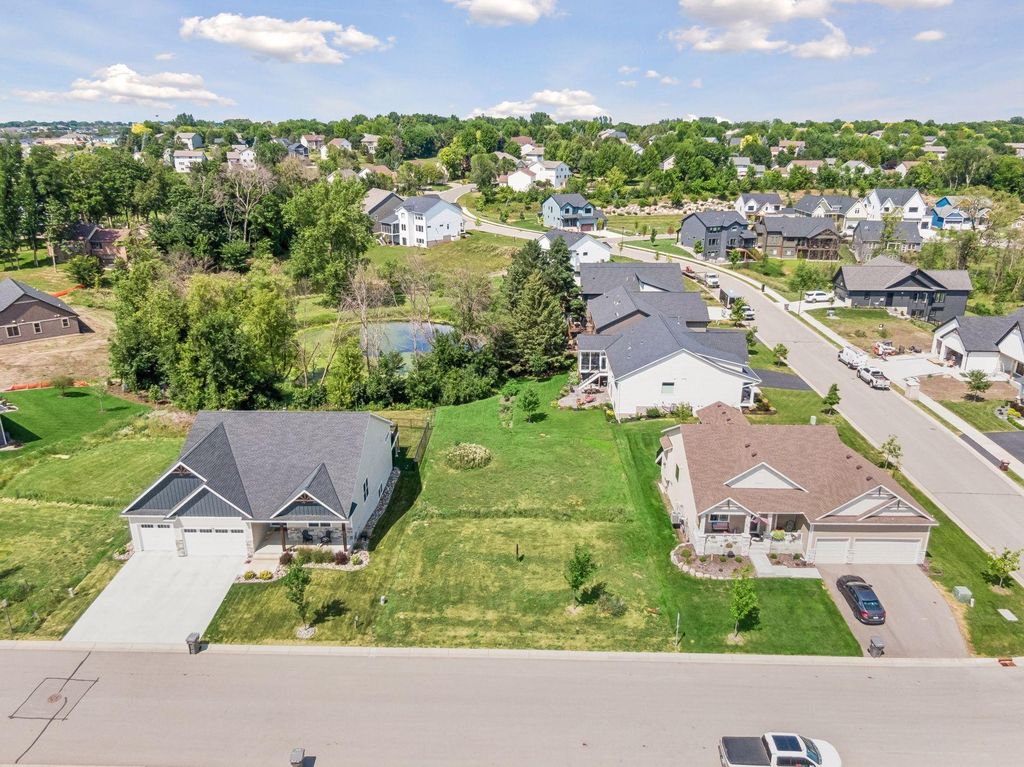 1946 Woods Point, Waconia, MN 55387 — photo 4