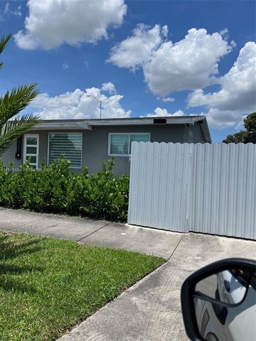 3195 W 10th Avenue, Hialeah, FL 33012