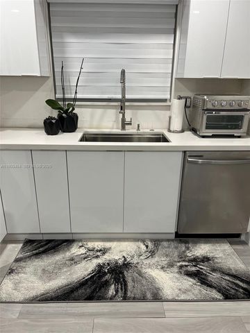 3195 W 10th Avenue, Hialeah, FL 33012