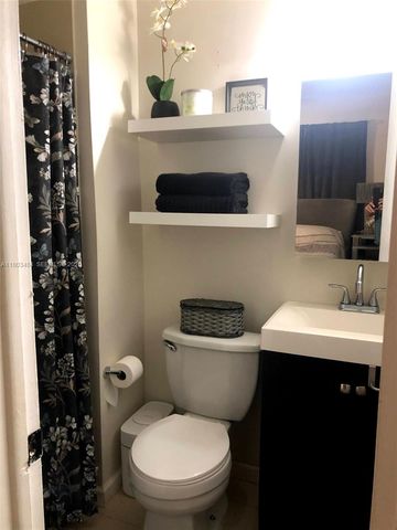 3195 W 10th Avenue, Hialeah, FL 33012