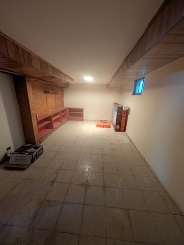 7759 S Indiana Avenue, Chicago, IL 60619