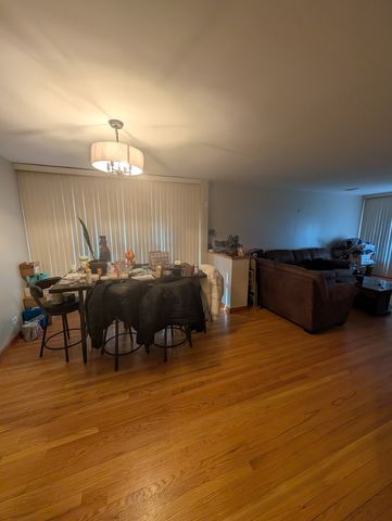 7759 S Indiana Avenue, Chicago, IL 60619