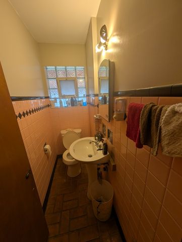 7759 S Indiana Avenue, Chicago, IL 60619