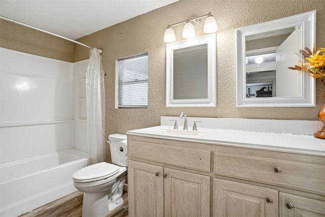 904 S Perrin Street, Decatur, TX 76234