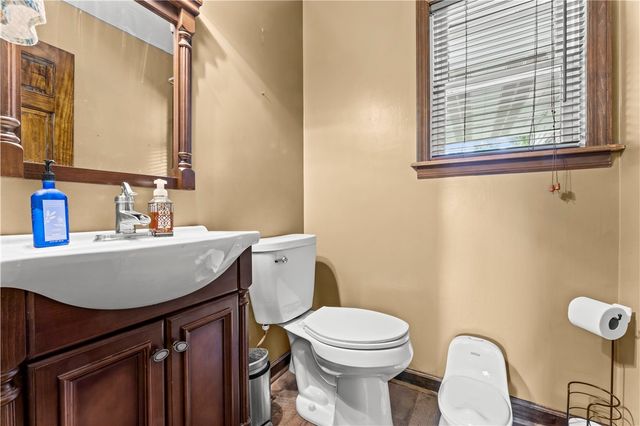 371 Annuity Dr, South Franklin, PA 15301