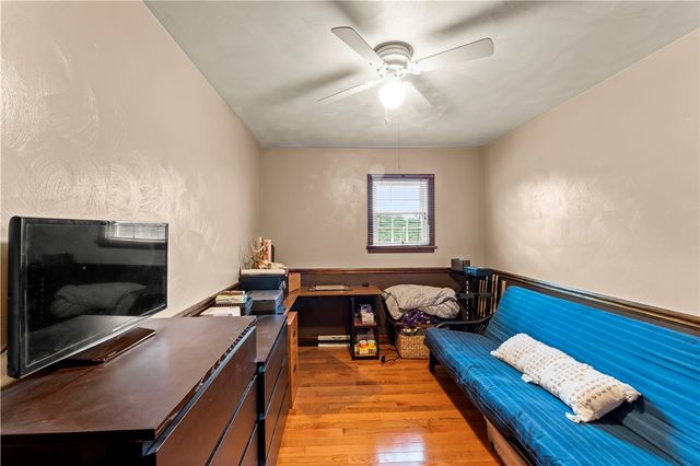 371 Annuity Dr, South Franklin, PA 15301