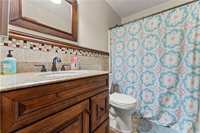371 Annuity Dr, South Franklin, PA 15301