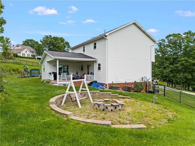 371 Annuity Dr, South Franklin, PA 15301