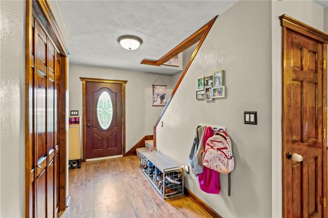 371 Annuity Dr, South Franklin, PA 15301