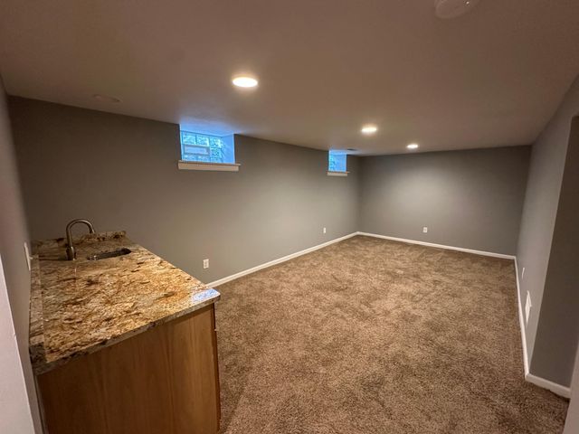 1701 Lowry Avenue NE, Minneapolis, MN 55418