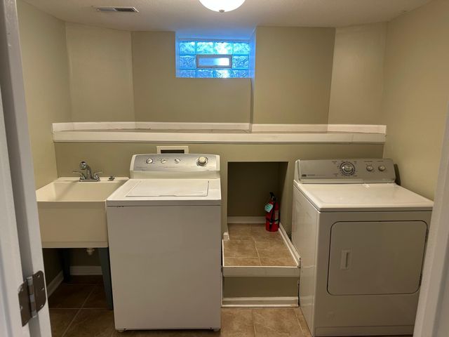 1701 Lowry Avenue NE, Minneapolis, MN 55418
