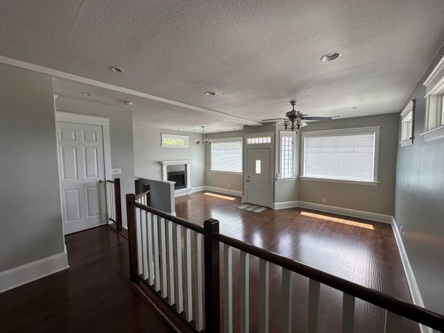 1701 Lowry Avenue NE, Minneapolis, MN 55418
