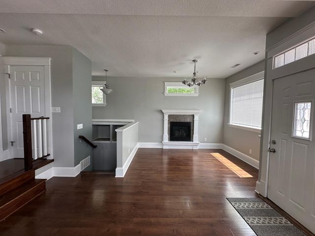 1701 Lowry Avenue NE, Minneapolis, MN 55418